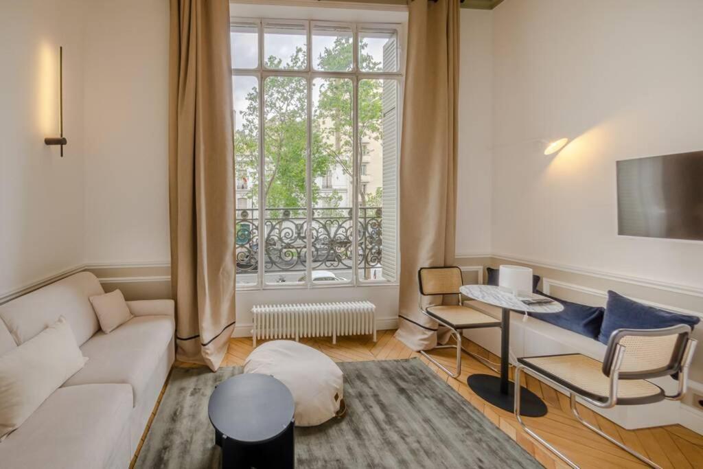 De Standing 3 - Tour Eiffel/invalides Apartment